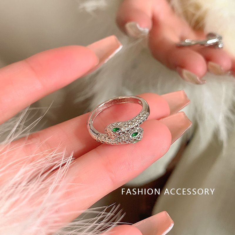 Minimalist Luxury – Rings, Bracelets & Earrings 💎